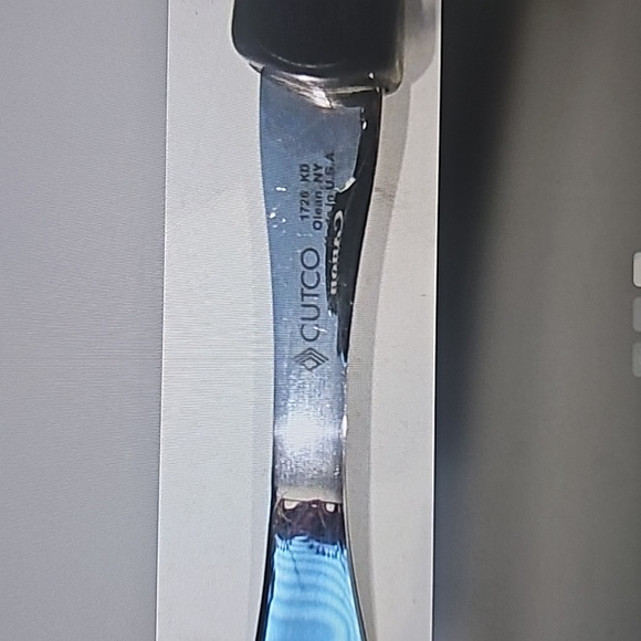 Cutco 5 3/8 Ergonomic Turning Fork Classic Handle - 1726 - Picture 3 of 3